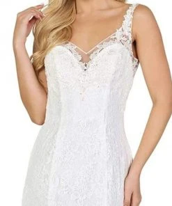 Dancing Queen - 151 Lace V-neck Mermaid Dress With Train