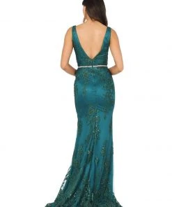 Dancing Queen - 2946 Sleeveless V Neck Embellished Mermaid Prom Dress