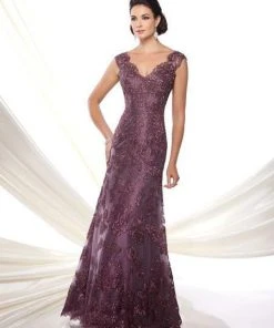 Ivonne D By Mon Cheri - Scalloped Fitted V Neck Gown 214D56