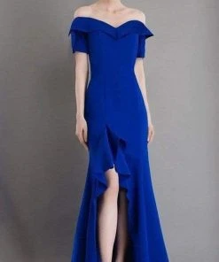 Janique - 1940 Off-Shoulder Trumpet Dress With Ruffled Slit And Train