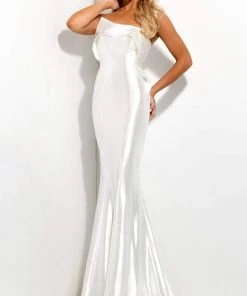 Jasz Couture - 7315 Strapless Satin Sheath Dress