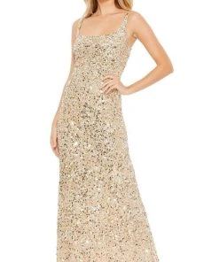 Mac Duggal - 10705 Sequined Scoop Neck Sheath Dress