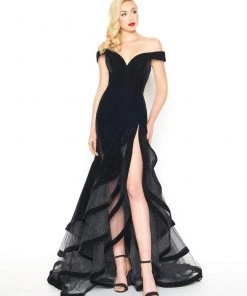 Mac Duggal - Velvet Off-Shoulder Trumpet Evening Gown 66586R