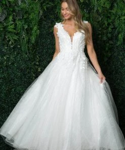 Nox Anabel JR930PW - Sleeveless Plunging V-neck Wedding Gown