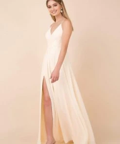 Nox Anabel - R275P Plunging V-neck A-line Dress With Slit