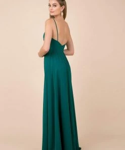 Nox Anabel - R275P Plunging V-neck A-line Dress With Slit