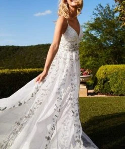 Sherri Hill - 52461 Beaded V-Neck A-Line Evening Dress