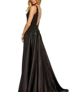 Sherri Hill - 52599 Plunging V-Neck Full Figured Satin Long Dress 10 Sherri Hill - 52599 Plunging V-Neck Full Figured Satin Long Dress