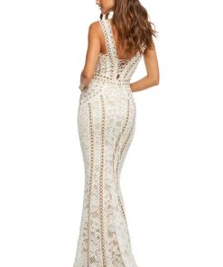 Sherri Hill - 52611 V-Neck Beaded Trumpet Dress