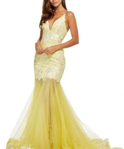 Sherri Hill - 52741 Lace Deep V-neck Tulle Mermaid Dress 10 Sherri Hill - 52741 Lace Deep V-neck Tulle Mermaid Dress