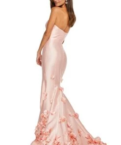 Sherri Hill - 52744 Strapless Flower Appliqued Fitted Dress