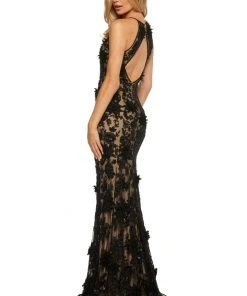 Sherri Hill - 52778 Halter Fitted Lace Dress