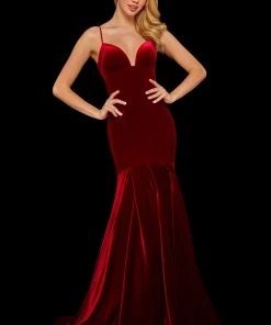 Sherri Hill - 53137 Deep V-neck Velvet Mermaid Dress With Train