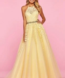 Sherri Hill - 53371 Embroidered Halter Tulle A-Line Dress