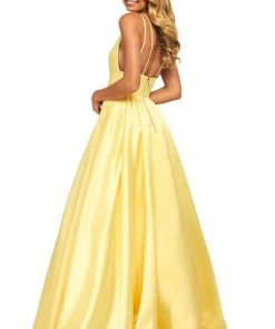 Sherri Hill - 53732 Beaded Applique Plunging Mikado Dress